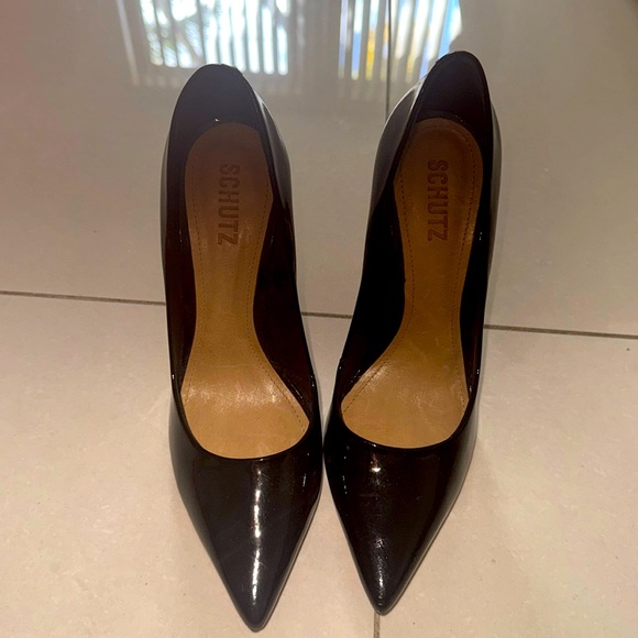 SCHUTZ Shoes - Schutz patent leather pumps